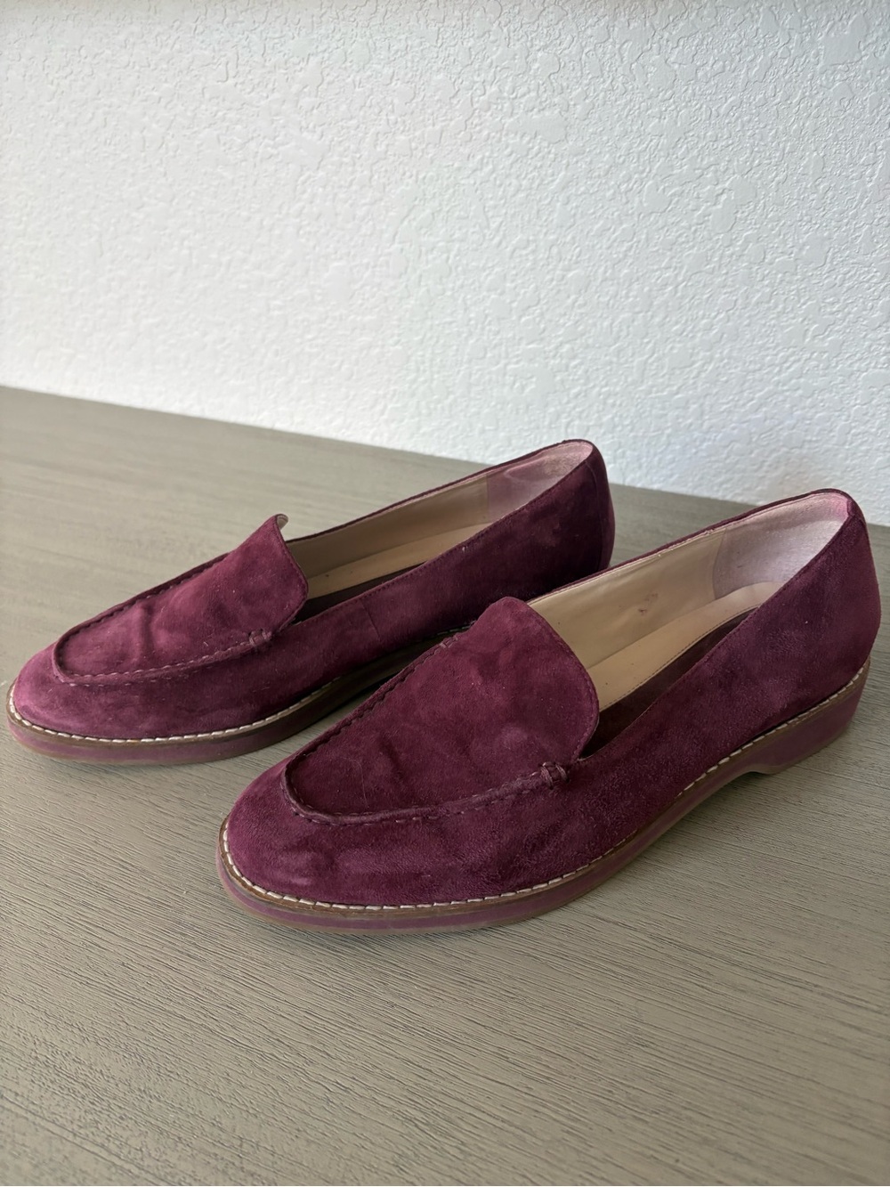 Cole Haan Women’s Suede Burgundy Loafers. Size 8.5